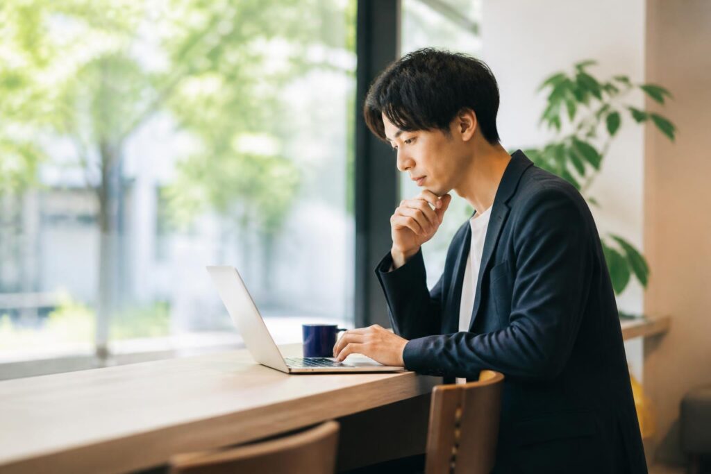 フロントエンド転職に必要なスキルとは何ですか？